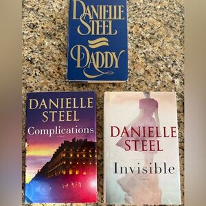 Danielle Steel Paperback Book Set - Daddy, Invisible, Complications. Great read!